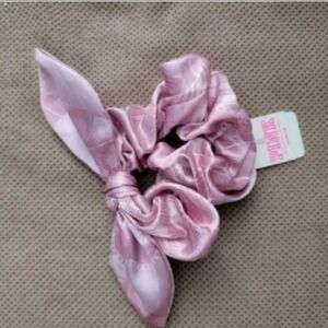 Victoria's Secret PINK tropical leaf print satin bow scrunchie